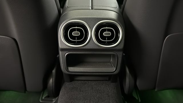 Thumbnail: 2026 Mercedes-Benz C-Class - 32