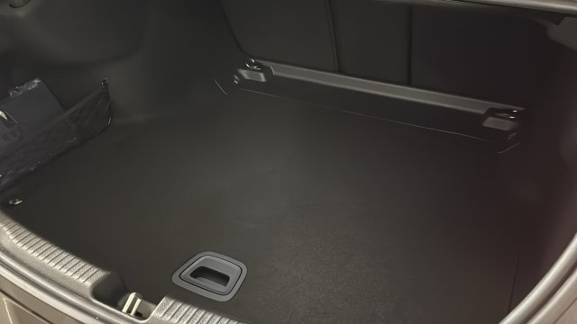 Thumbnail: 2026 Mercedes-Benz C-Class - 35