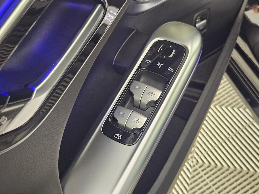 2025 Mercedes-Benz C-Class C 300 26