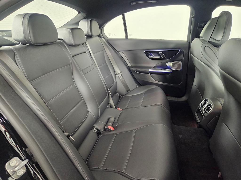 2025 Mercedes-Benz C-Class C 300 29