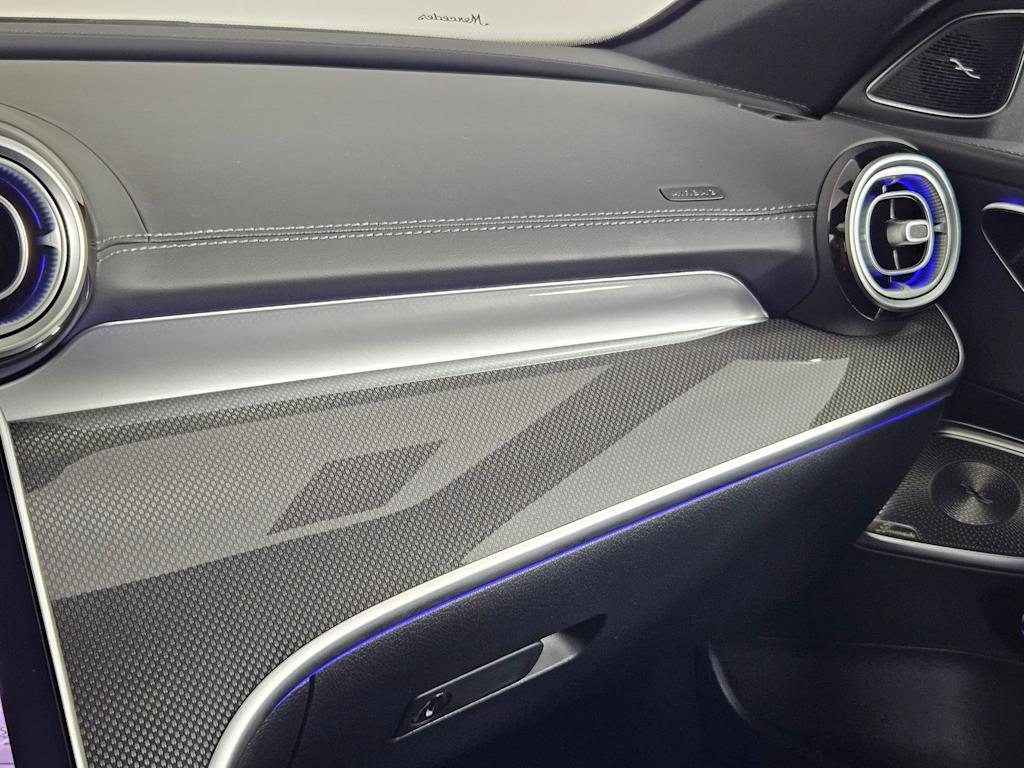 Thumbnail: 2025 Mercedes-Benz C-Class - 37