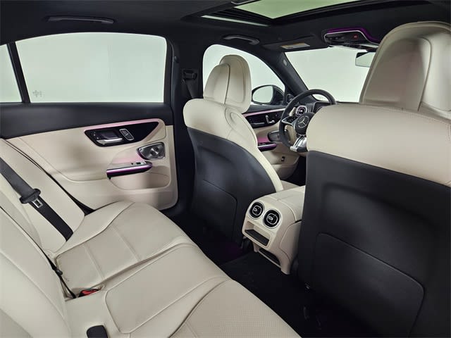Thumbnail: 2025 Mercedes-Benz C-Class - 12