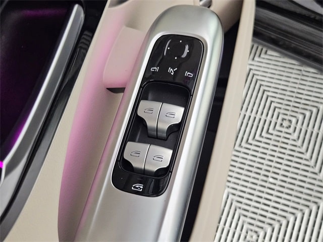 Thumbnail: 2025 Mercedes-Benz C-Class - 26