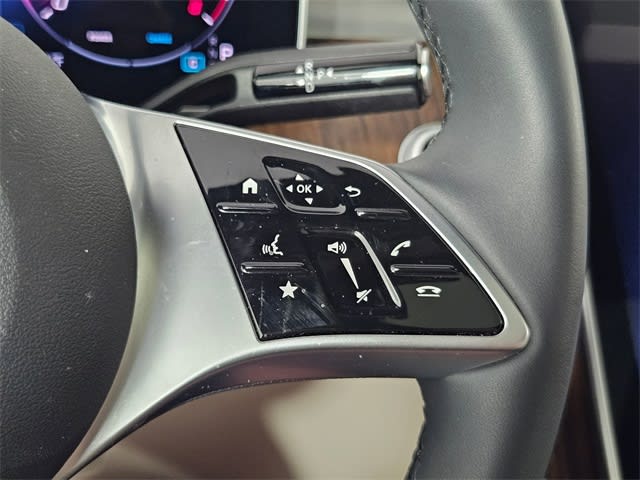 Thumbnail: 2025 Mercedes-Benz C-Class - 32