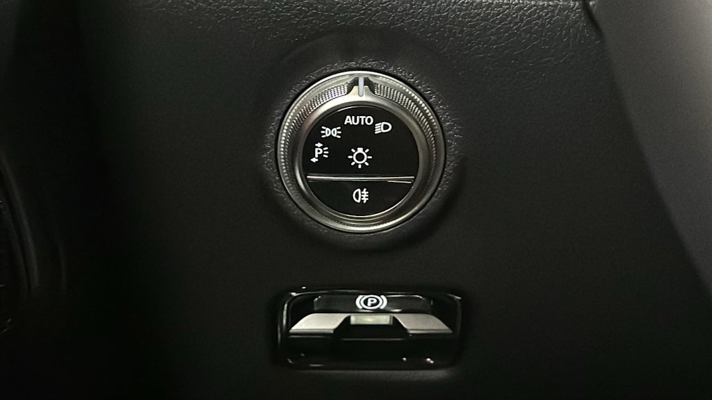 Thumbnail: 2026 Mercedes-Benz C-Class - 26
