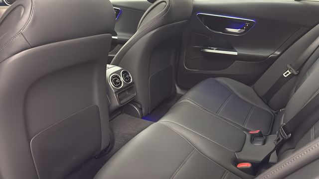Thumbnail: 2026 Mercedes-Benz C-Class - 12