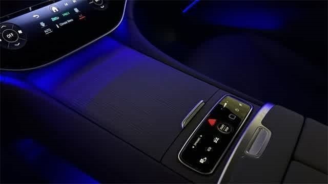 Thumbnail: 2024 Mercedes-Benz EQS - 25