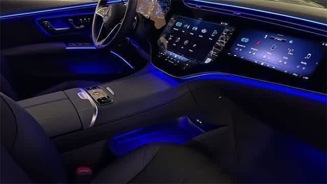Thumbnail: 2024 Mercedes-Benz EQS - 11