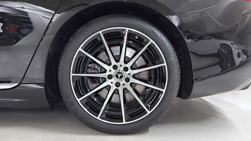 Thumbnail: 2025 Mercedes-Benz EQS - 8