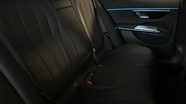 Thumbnail: 2026 Mercedes-Benz E-Class - 35