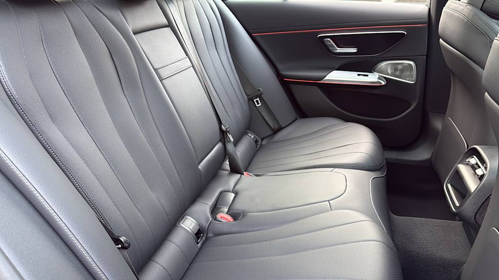 Thumbnail: 2026 Mercedes-Benz E-Class - 35