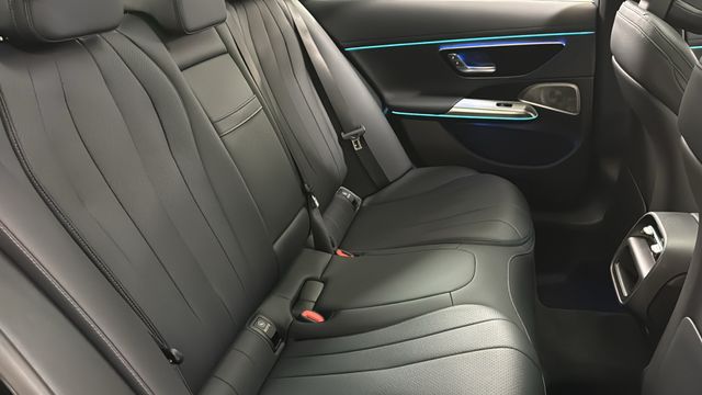 Thumbnail: 2026 Mercedes-Benz E-Class - 35