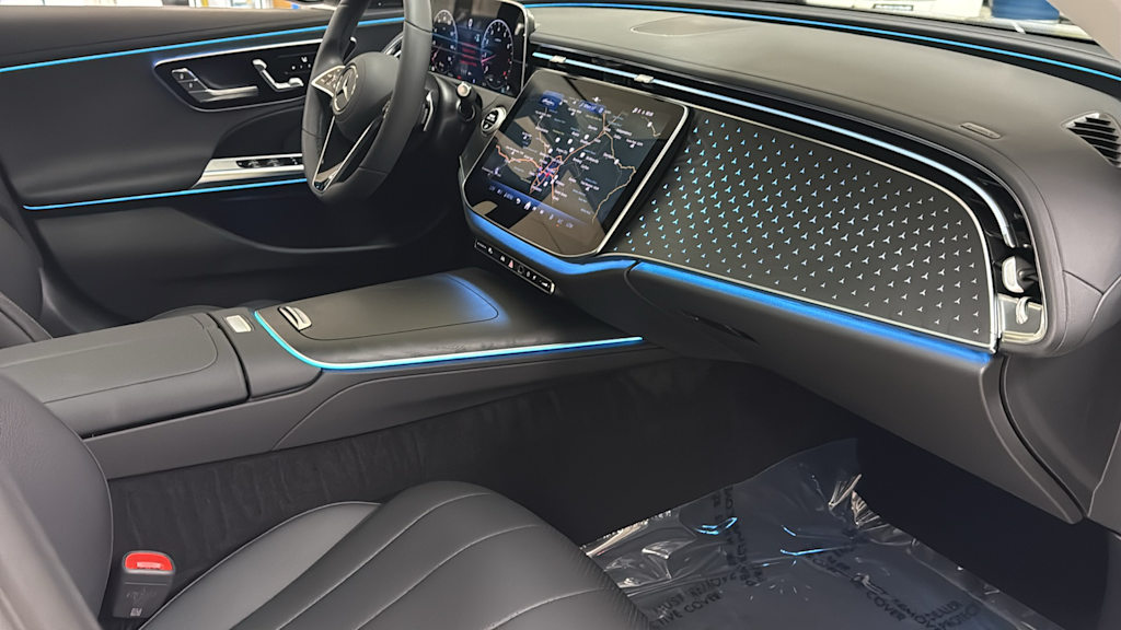 Thumbnail: 2026 Mercedes-Benz E-Class - 35