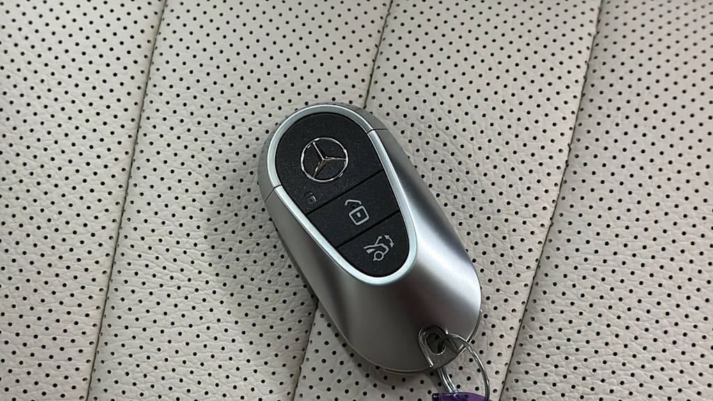 Thumbnail: 2026 Mercedes-Benz E-Class - 20