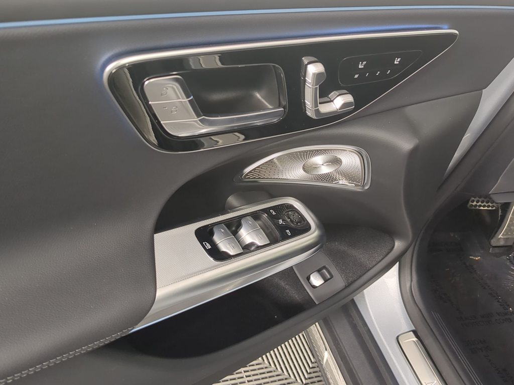 Thumbnail: 2026 Mercedes-Benz E-Class - 25