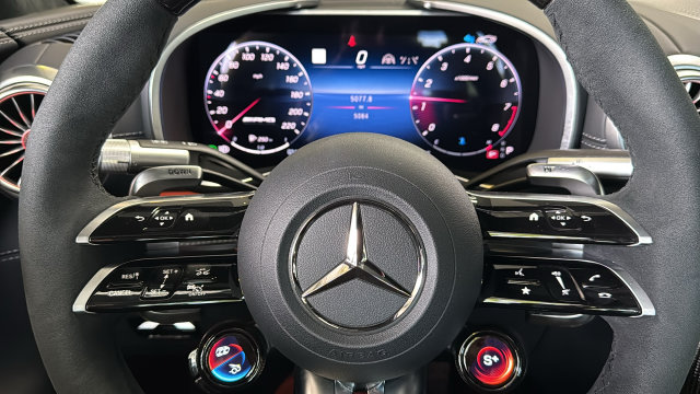 Thumbnail: 2025 Mercedes-Benz AMG GT - 6