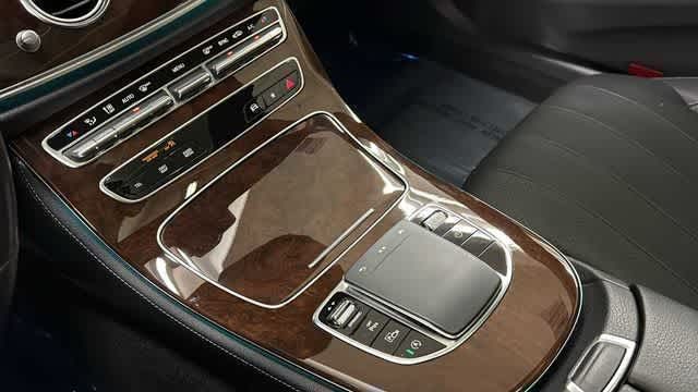 Thumbnail: 2023 Mercedes-Benz E-Class - 16