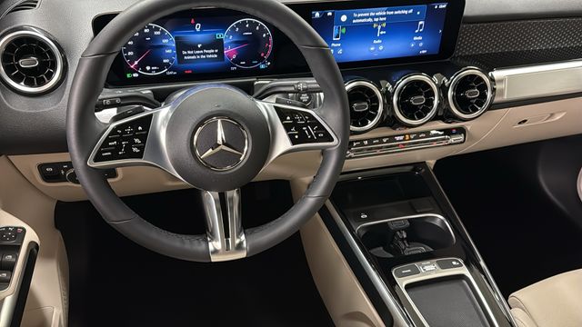 Thumbnail: 2026 Mercedes-Benz GLB - 9