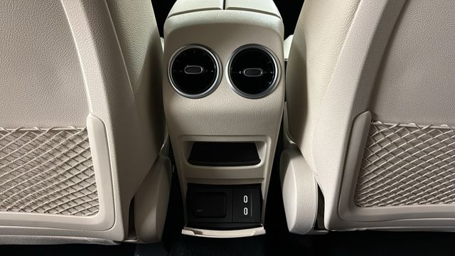Thumbnail: 2026 Mercedes-Benz GLB - 33