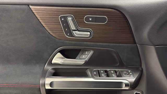Thumbnail: 2026 Mercedes-Benz GLB - 23