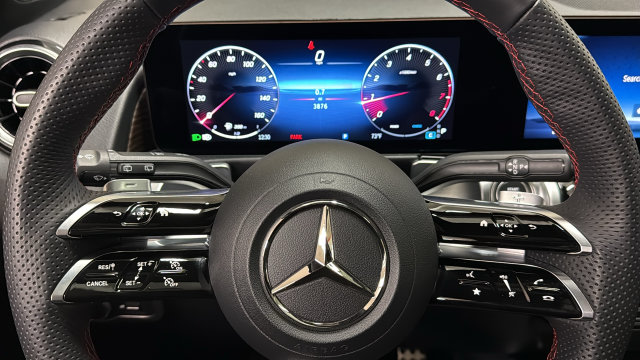Thumbnail: 2026 Mercedes-Benz GLB - 9