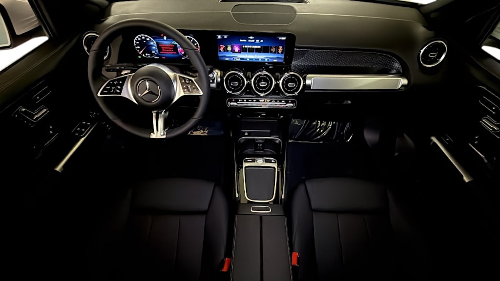 Thumbnail: 2026 Mercedes-Benz GLB - 10