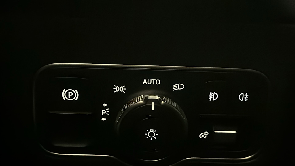 Thumbnail: 2026 Mercedes-Benz GLB - 25