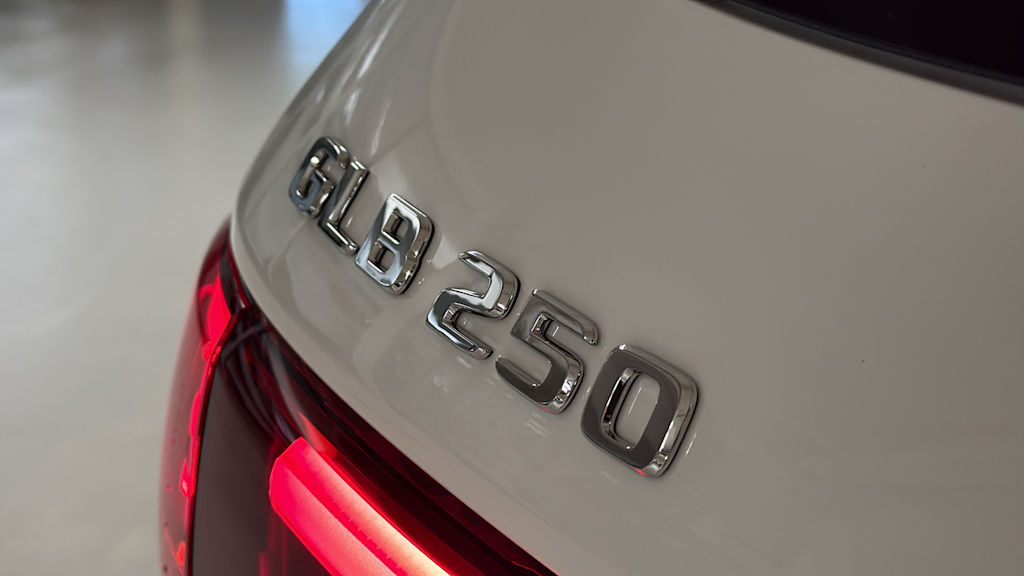 Thumbnail: 2026 Mercedes-Benz GLB - 22