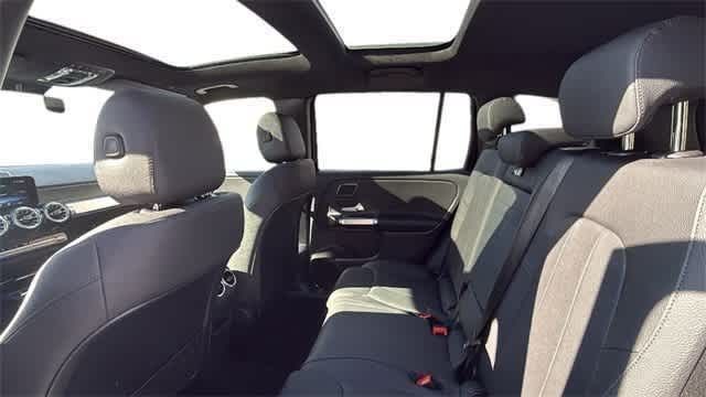 Thumbnail: 2025 Mercedes-Benz GLB - 12
