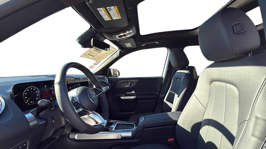 Thumbnail: 2026 Mercedes-Benz GLB - 11