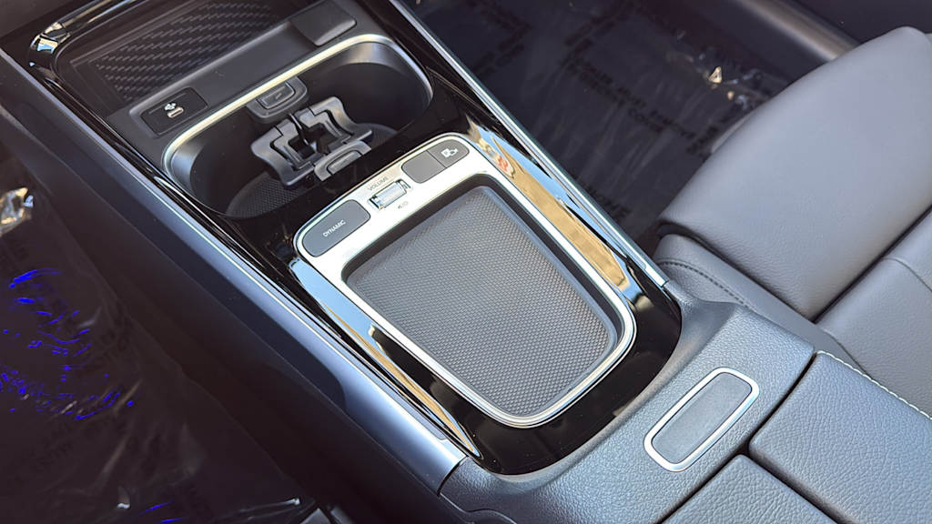 Thumbnail: 2026 Mercedes-Benz GLB - 16