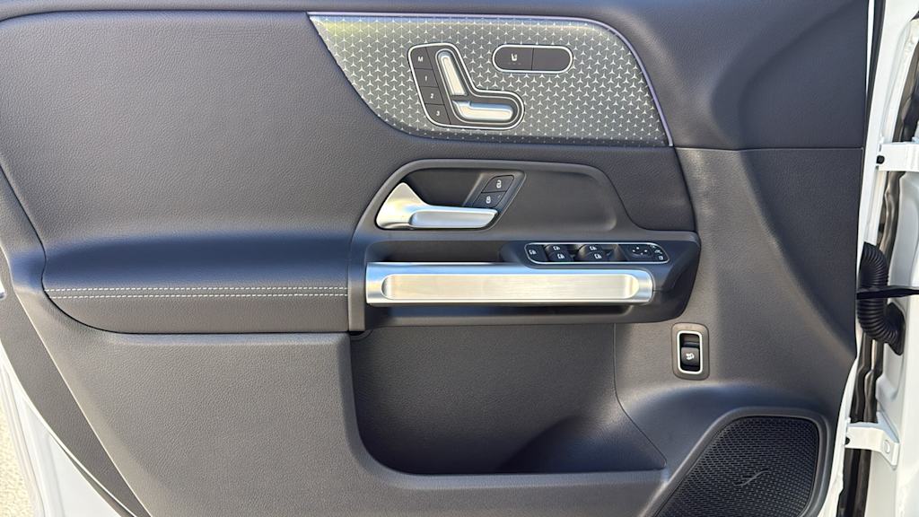 Thumbnail: 2026 Mercedes-Benz GLB - 22