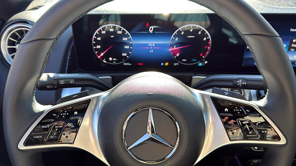 Thumbnail: 2026 Mercedes-Benz GLB - 2