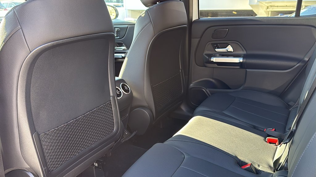 Thumbnail: 2026 Mercedes-Benz GLB - 30