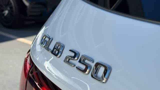Thumbnail: 2026 Mercedes-Benz GLB - 5