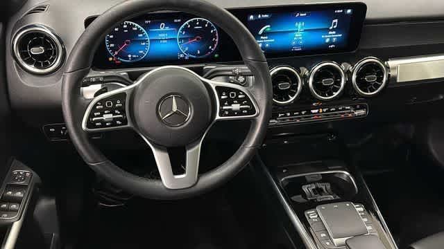 Thumbnail: 2022 Mercedes-Benz GLB - 13