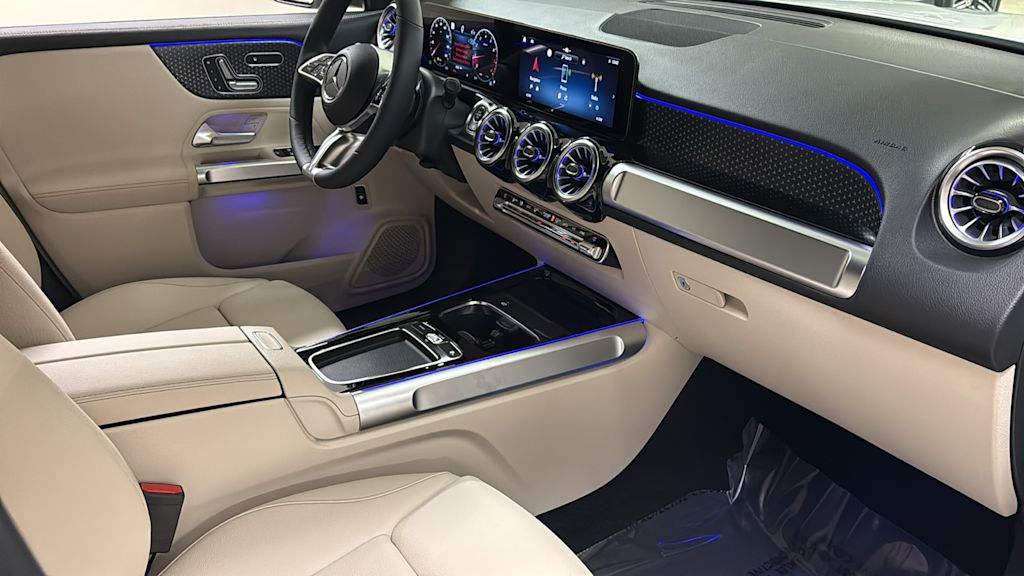 Thumbnail: 2026 Mercedes-Benz GLB - 15