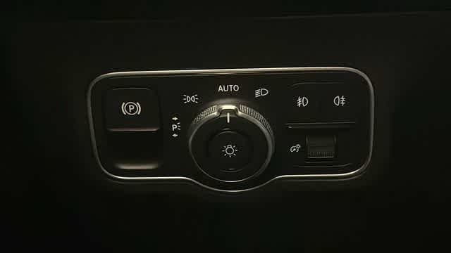 Thumbnail: 2026 Mercedes-Benz GLB - 25