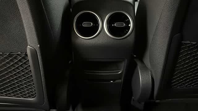 Thumbnail: 2026 Mercedes-Benz GLB - 32