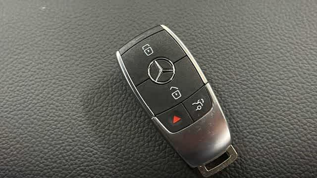 Thumbnail: 2026 Mercedes-Benz GLB - 38