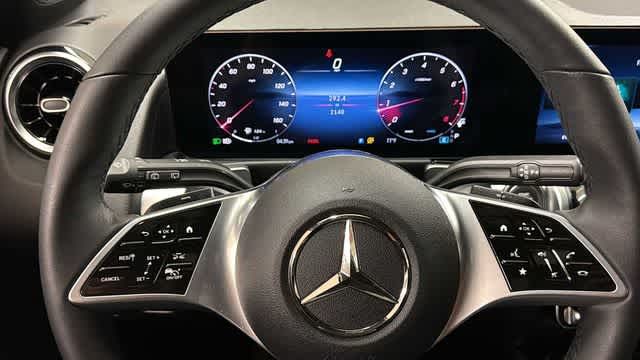 Thumbnail: 2026 Mercedes-Benz GLB - 9