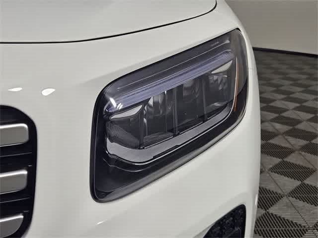 Thumbnail: 2025 Mercedes-Benz GLB - 40