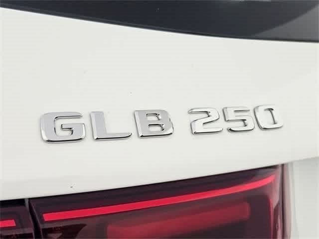 Thumbnail: 2025 Mercedes-Benz GLB - 43
