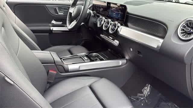 Thumbnail: 2025 Mercedes-Benz GLB - 73