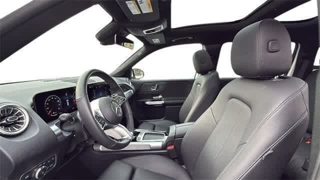 Thumbnail: 2025 Mercedes-Benz GLB - 27