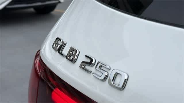 Thumbnail: 2025 Mercedes-Benz GLB - 19