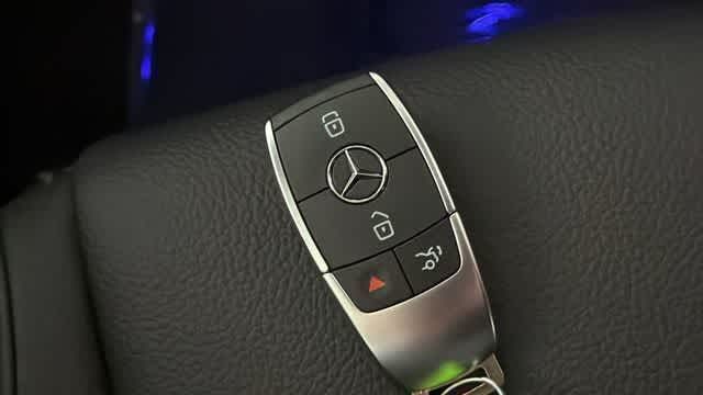 Thumbnail: 2026 Mercedes-Benz GLB - 19