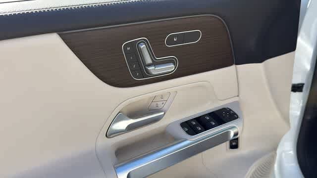 Thumbnail: 2025 Mercedes-Benz GLB - 21