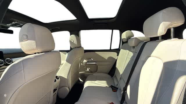 Thumbnail: 2025 Mercedes-Benz GLB - 11
