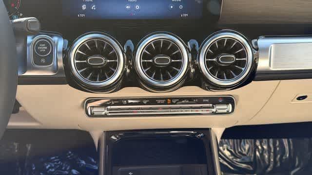 Thumbnail: 2025 Mercedes-Benz GLB - 25